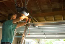 Lincolnwood Garage Doors Store Lincolnwood, IL 847-841-0296 - emergency-services